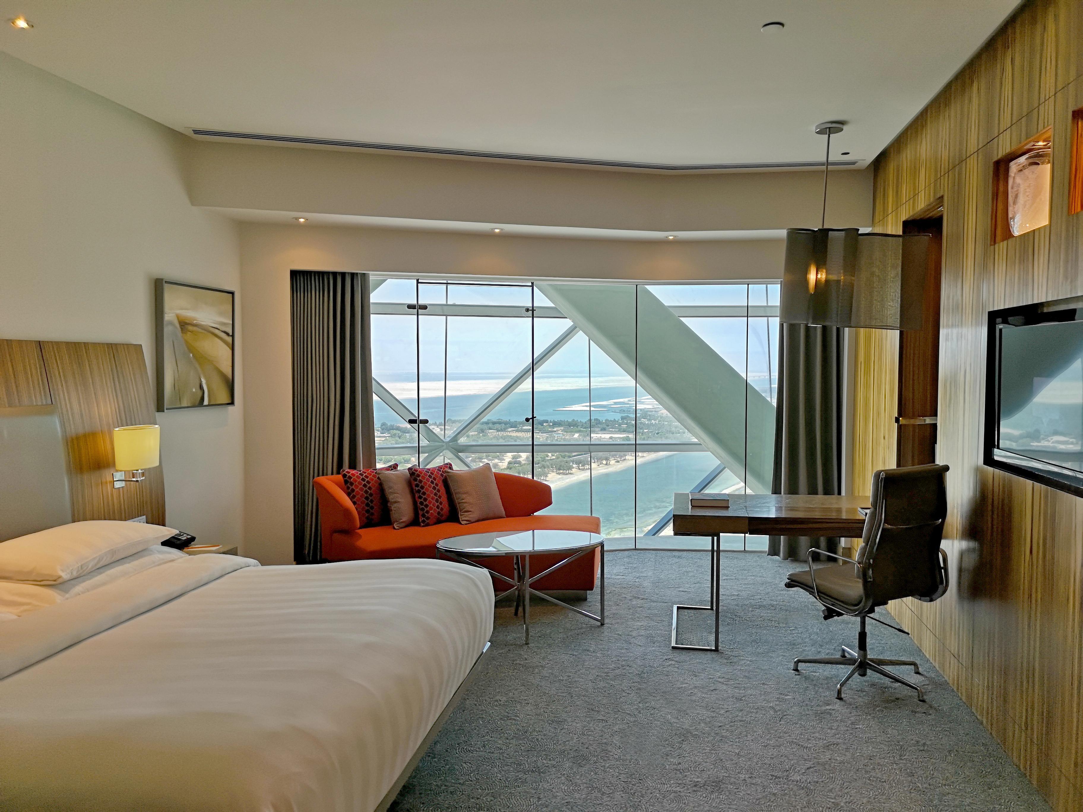 Andaz Capital Gate Abu Dhabi, By Hyatt Hotel Екстериор снимка A room at the hotel