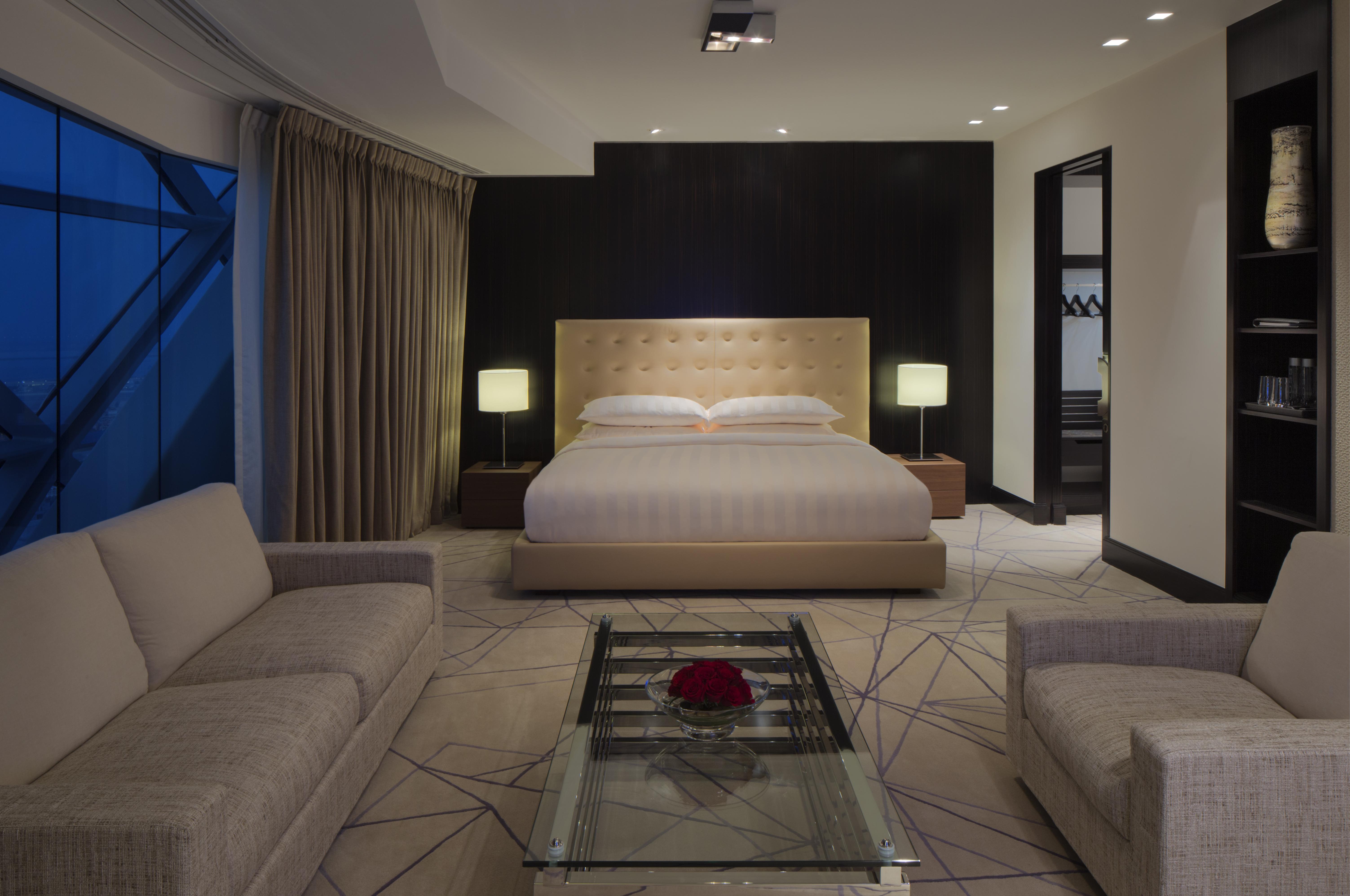 Andaz Capital Gate Abu Dhabi, By Hyatt Hotel Екстериор снимка A bedroom at the hotel