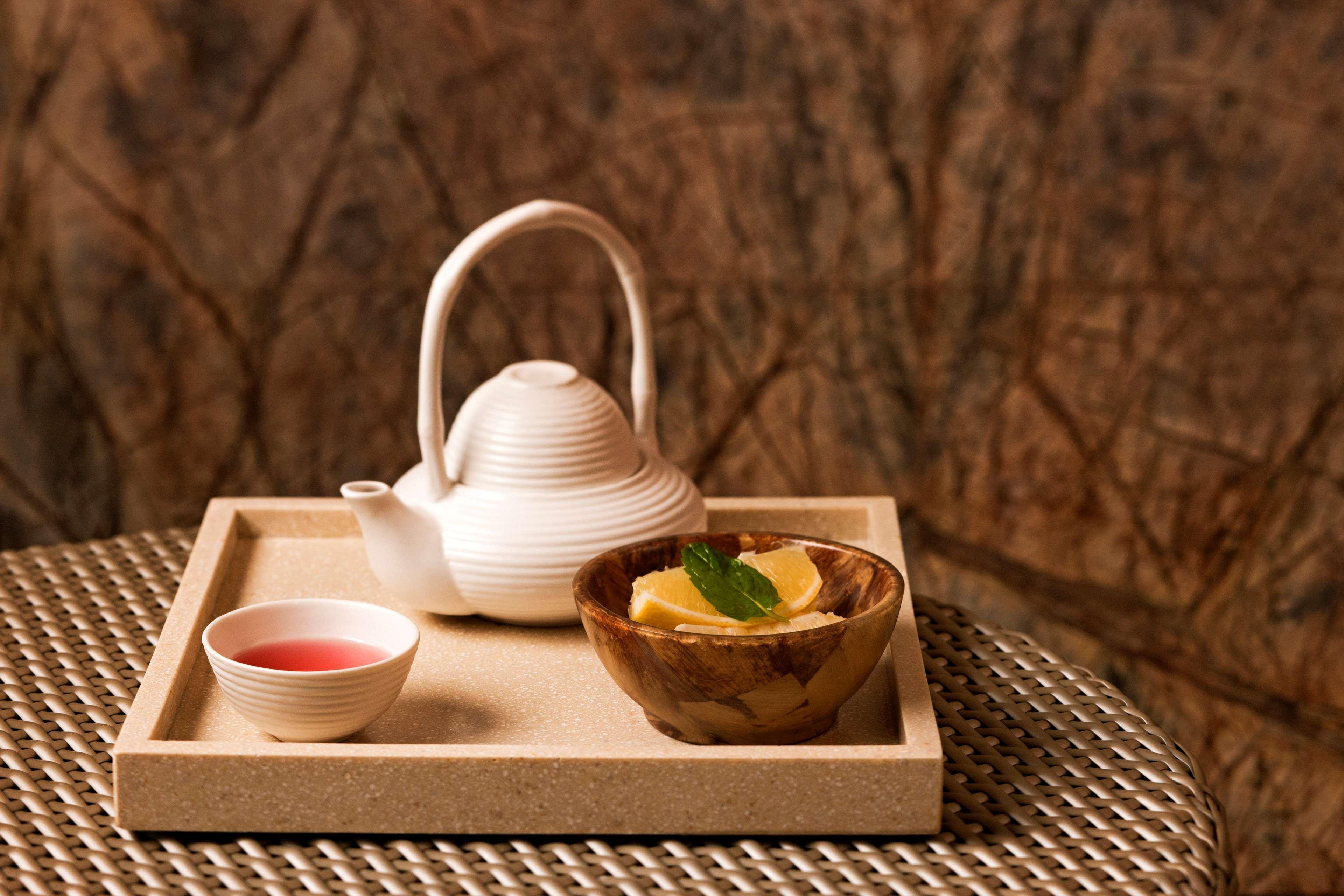Andaz Capital Gate Abu Dhabi, By Hyatt Hotel Екстериор снимка A tea tray