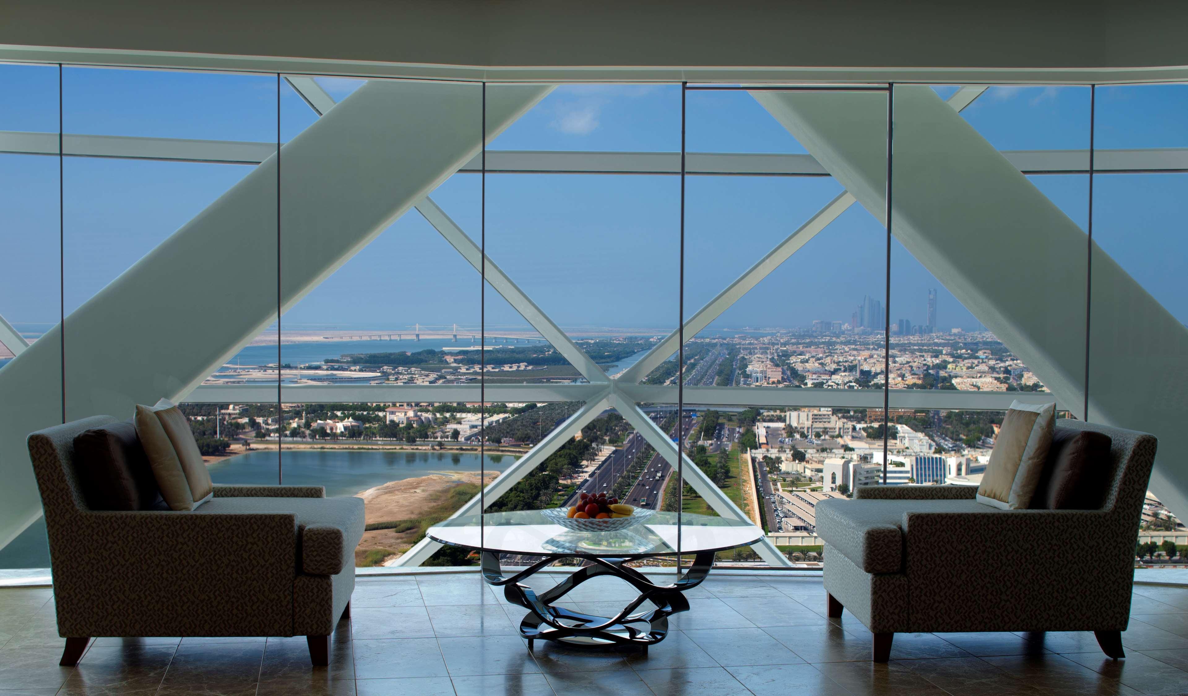 Andaz Capital Gate Abu Dhabi, By Hyatt Hotel Екстериор снимка View from the 30th floor