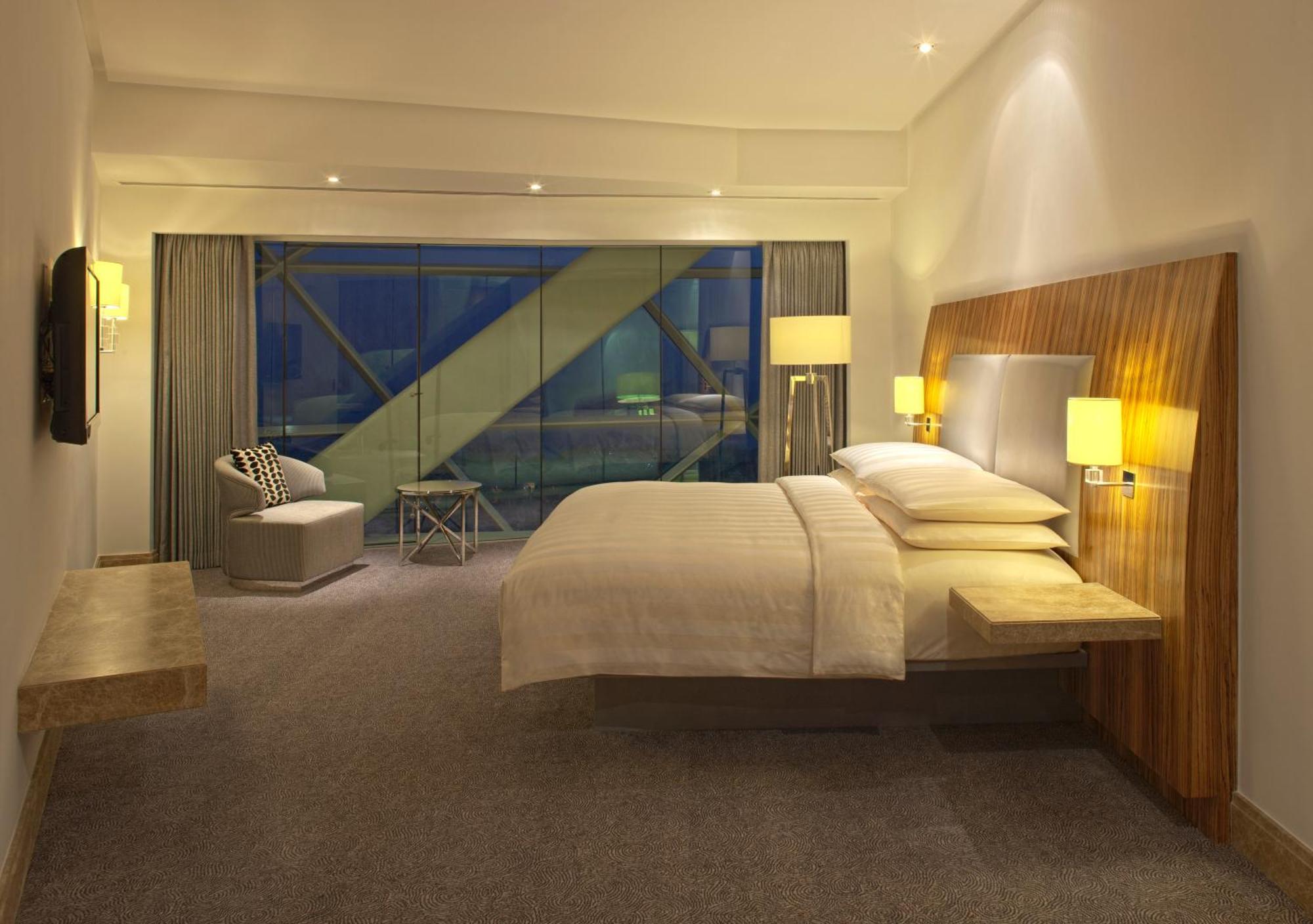 Andaz Capital Gate Abu Dhabi, By Hyatt Hotel Екстериор снимка